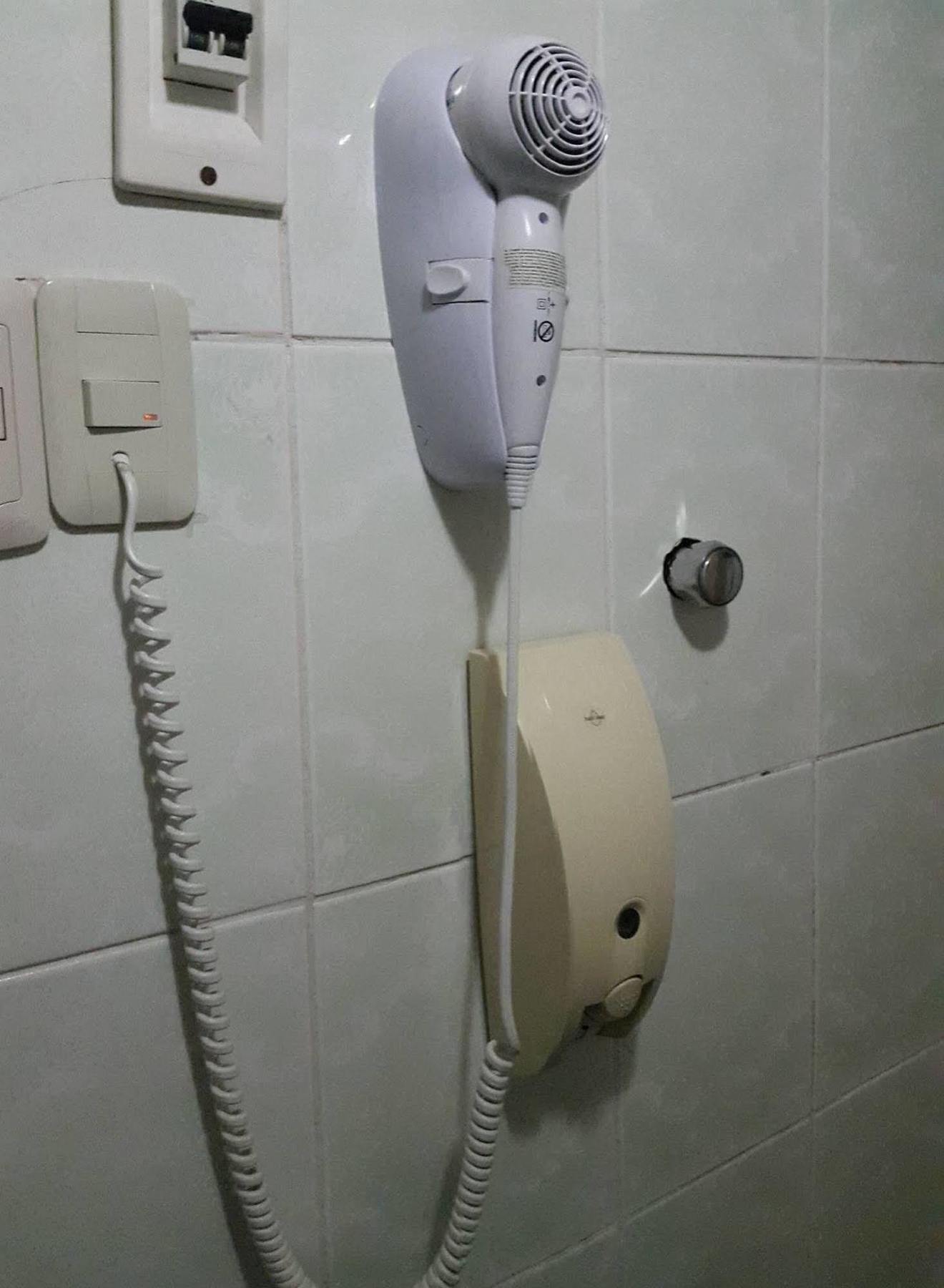 ホテル ウタマ コパカバーナ エクステリア 写真